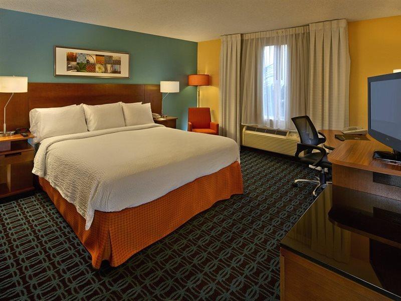 Fairfield Inn & Suites Бока-Ратон Экстерьер фото